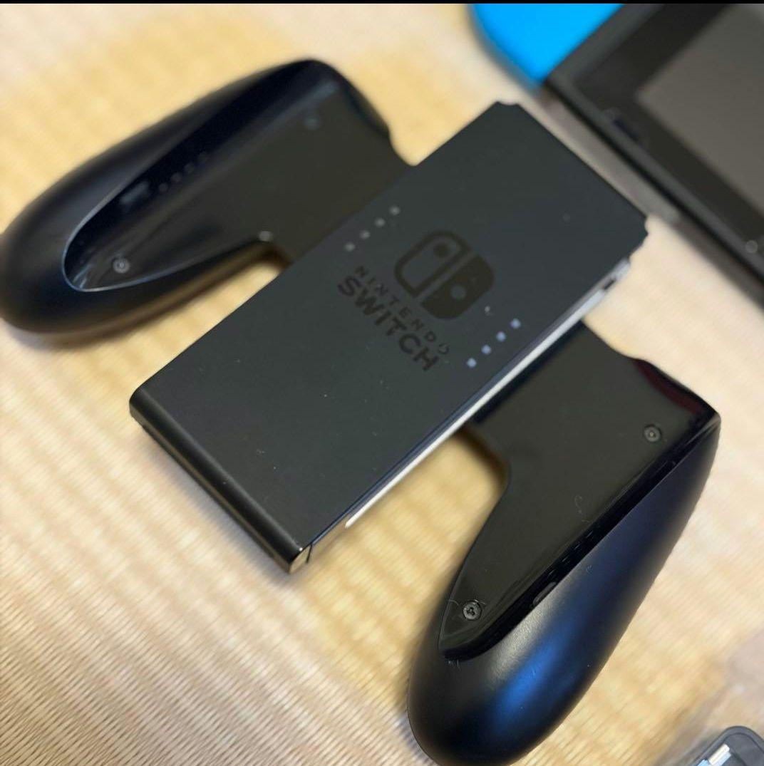 メ*が様 Nintendo Switch 本体 赤/青 付属品付き