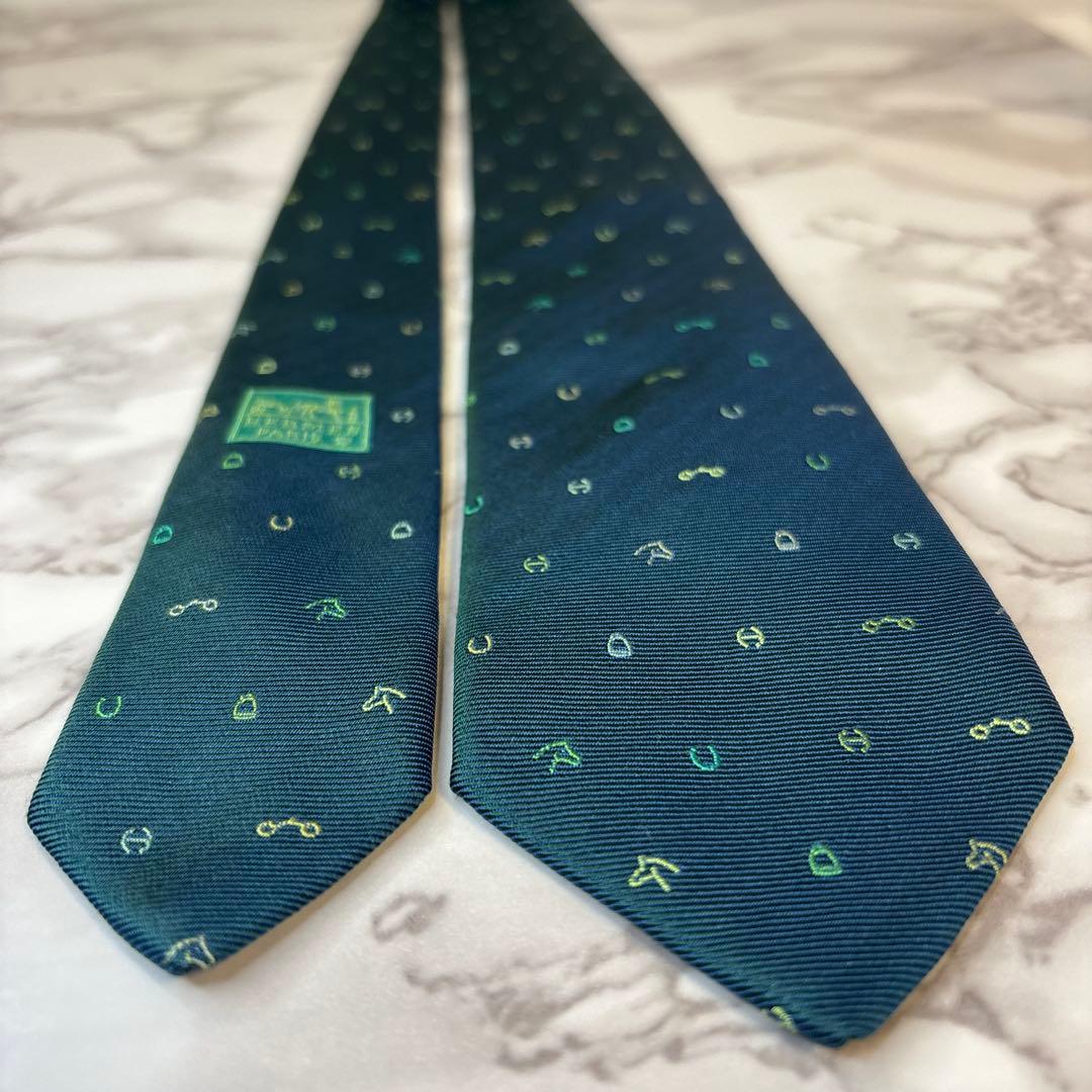【極美品✨】HERMES ネクタイ　ダークグリーン　深緑　ファソネ　馬蹄　鍵