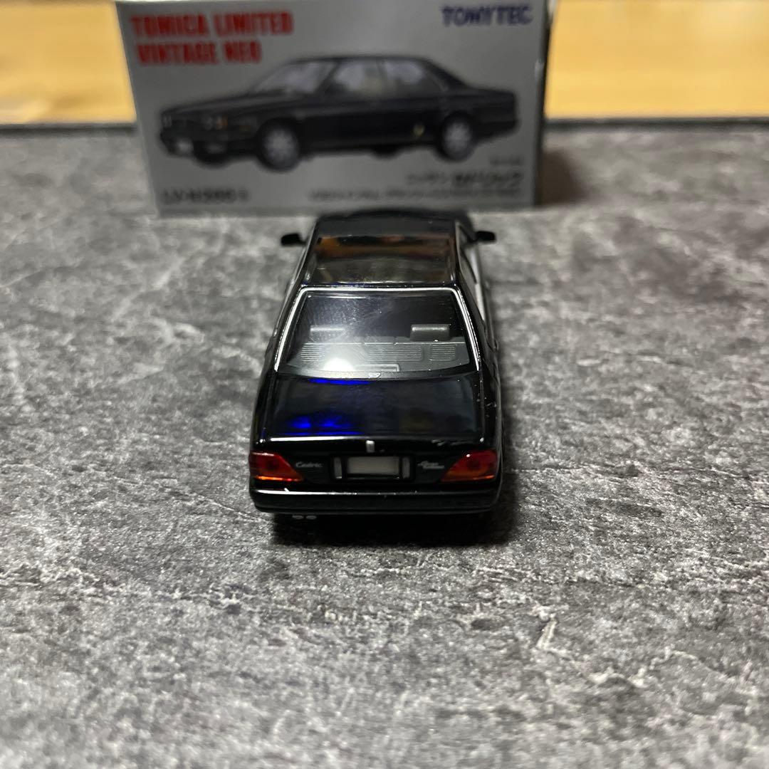 セドリックY33 トミカリミテッドヴィンテージ