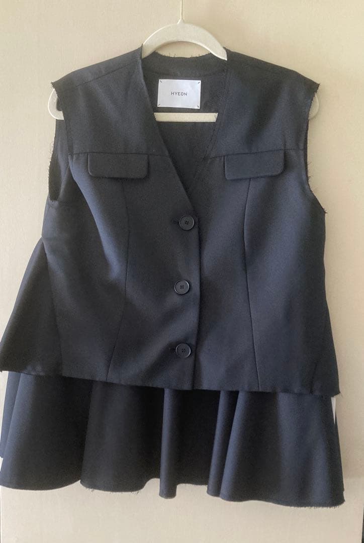 HYEON へヨン　blossom gilet ジレ　ベスト