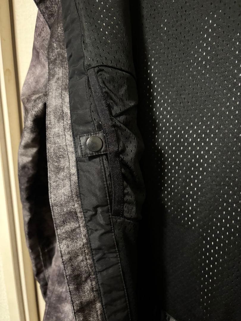 VOLCOM ボルコム Sサイズ グレー迷彩