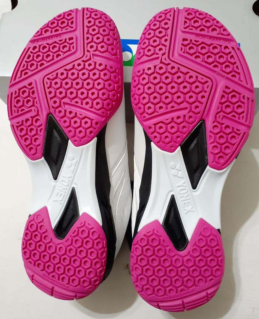 YONEX ヨネックス パワークッション 840ミッド バドミントン シューズ