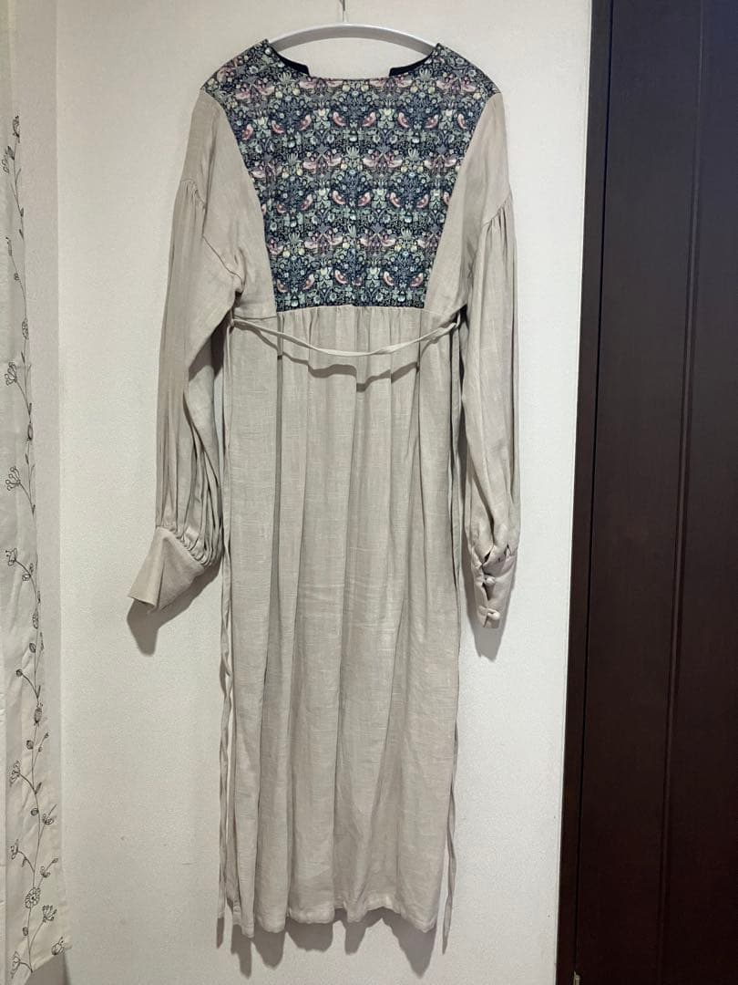 ミ*ル様 キルティングワンピースウィリアムモリスいちご泥棒生成ももんが洋品店バル