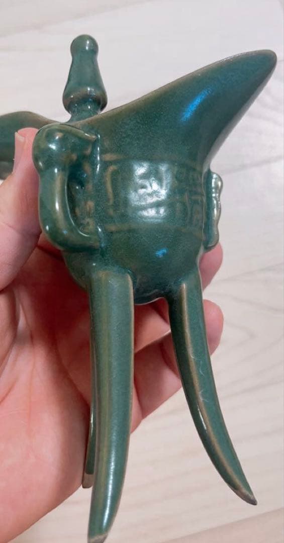 汝瓷绿釉高爵杯　酒器 爵杯 古玩 旧家収蔵 爵 陶芸　古美術品