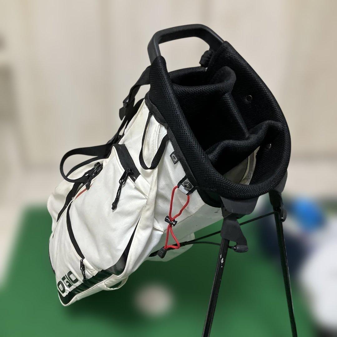オジオＯＧＩＯ　ゴルフバッグ　スタンド型　超軽量　4分割