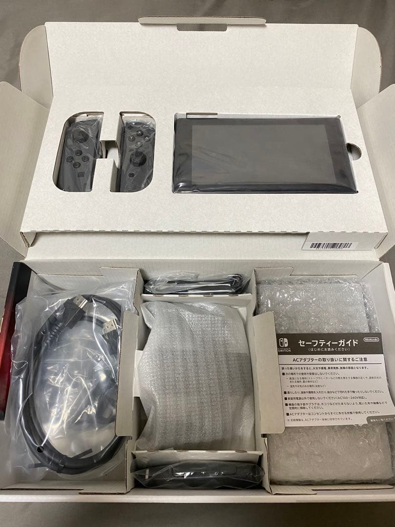 Nintendo Switch本体、モンハンライズ、ケース、microSDセット