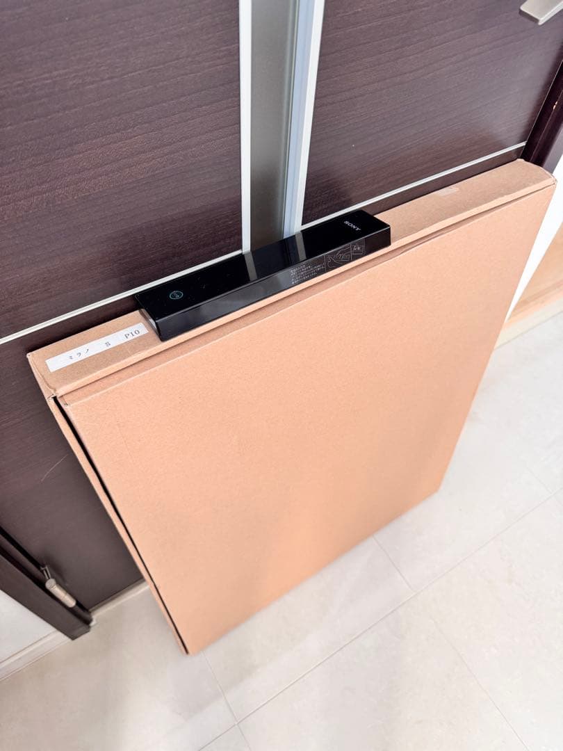 油絵額縁　油彩　アンティーク　F10 ゴールド　豪華　高級　ガラス付き　シンプル