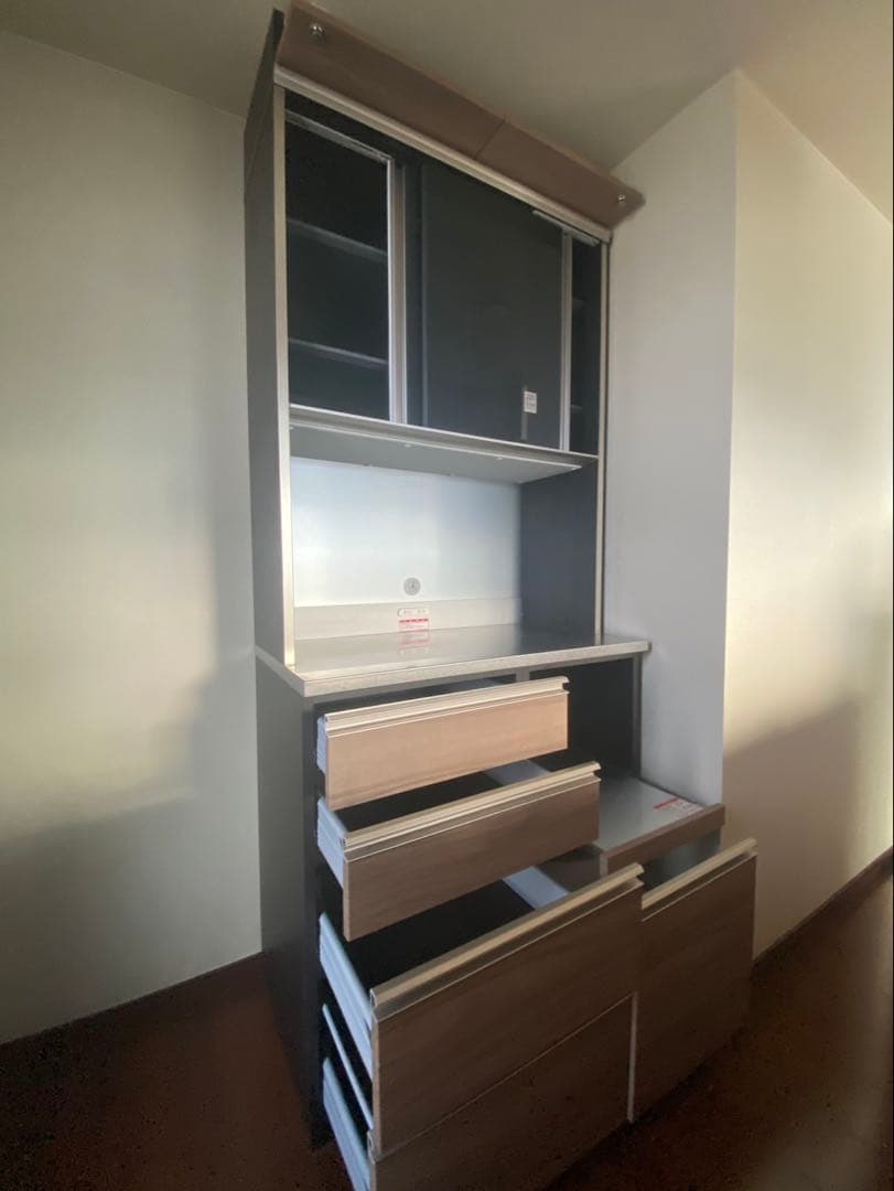 【週末限定セール】キッチン収納 食器棚 モダンデザイン【最終価格】