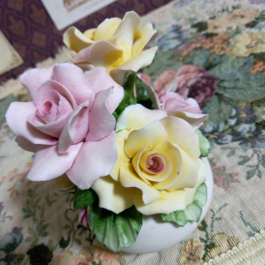 専用です☆小さめ、カポディモンテの陶花と金属製フォトフレーム