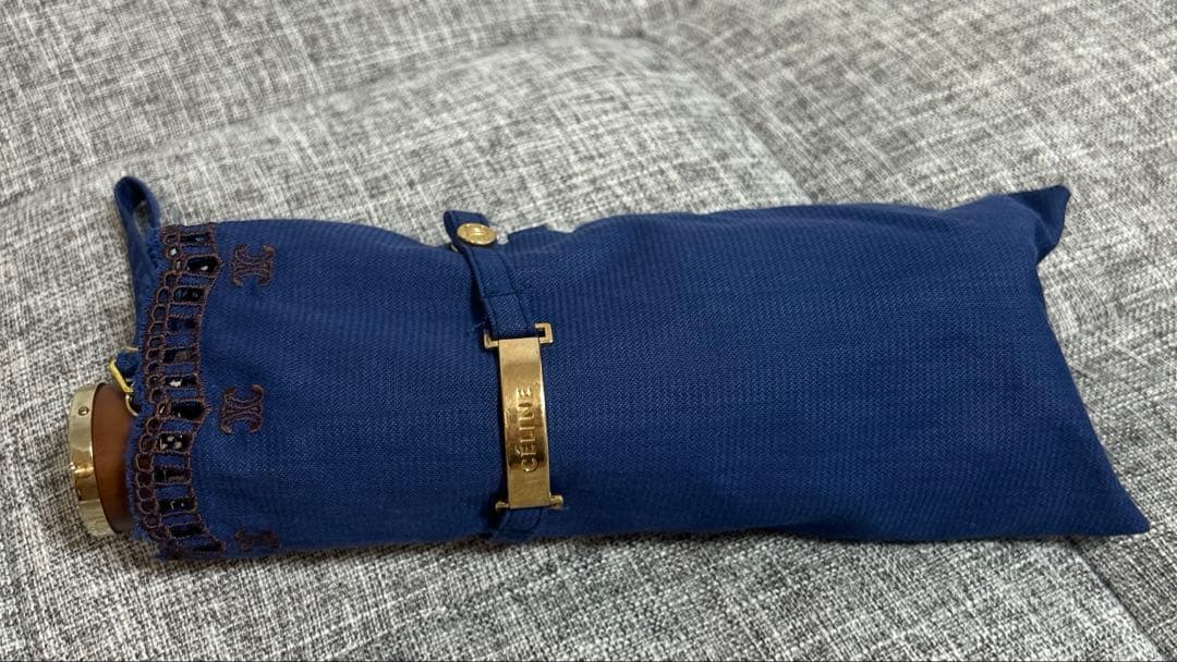 お盆SALE！ CELINE ネイビー 折りたたみ傘 晴雨兼用