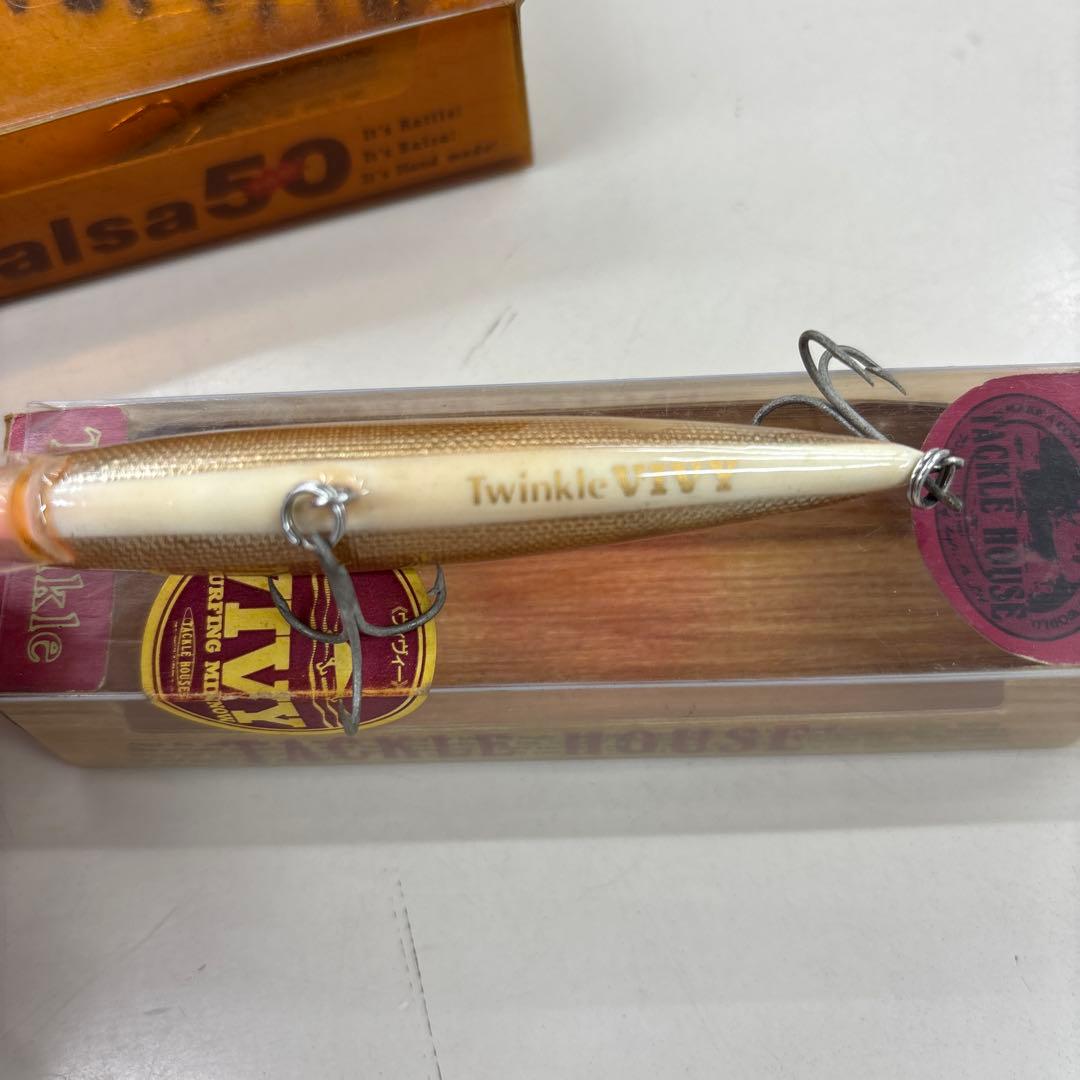 さちぞうです。Balsa 50 ブラック/ホワイト クランクベイト