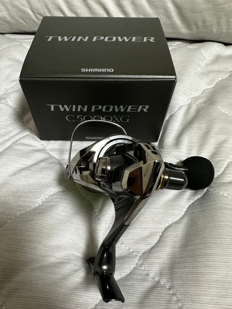 シマノ 24 　ツインパワー C5000XG　SHIMANO