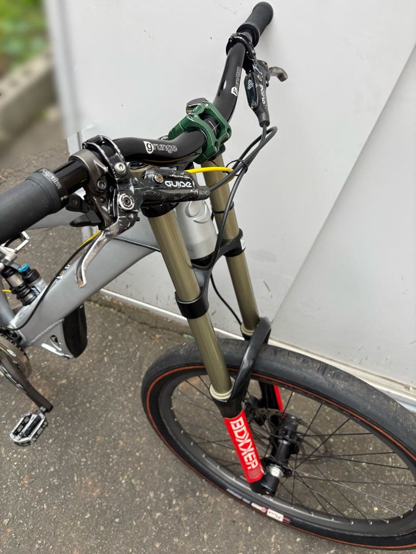 GIANT glory 2010年式？ダウンヒルバイク