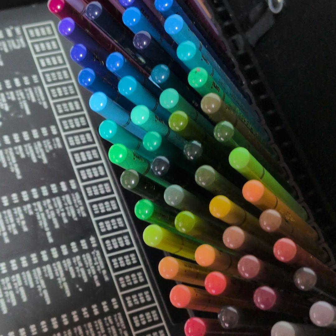 【専用】UNI色鉛筆 100本セット