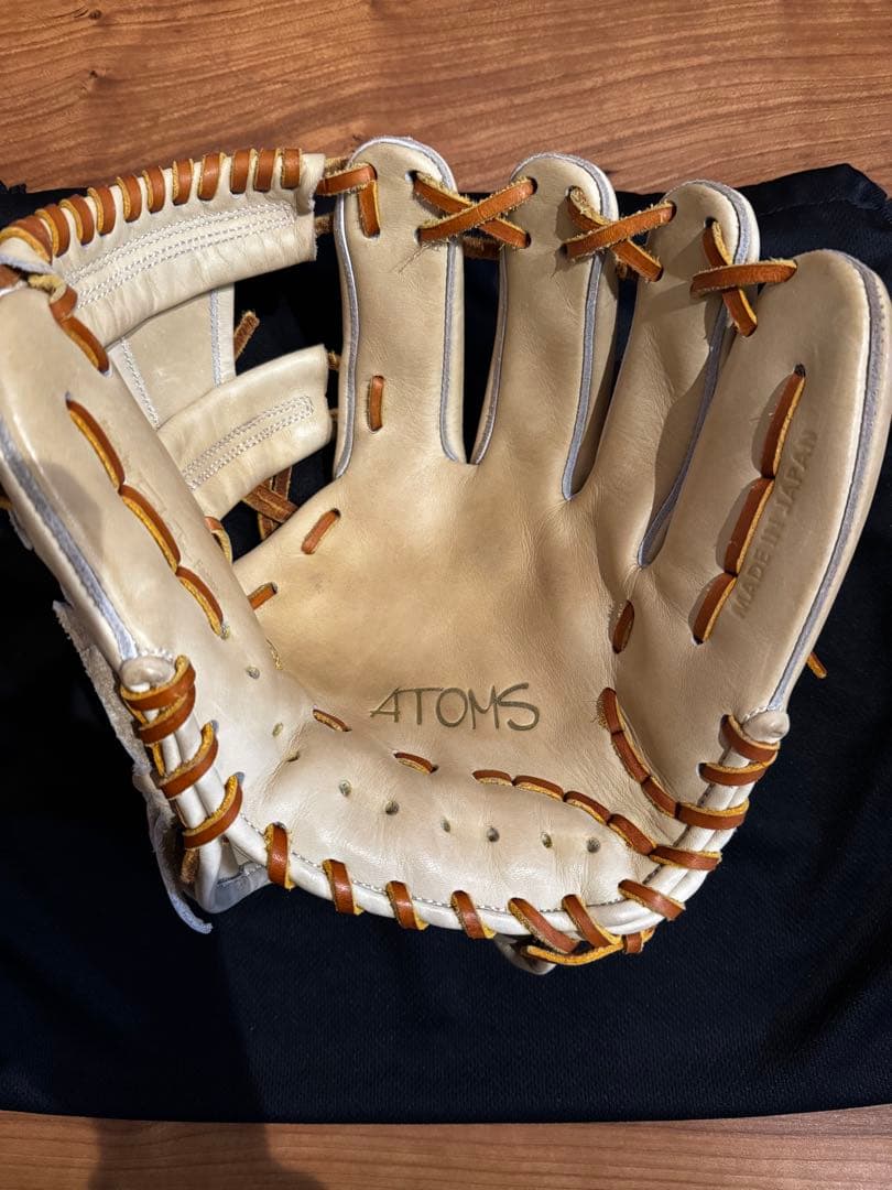 アトムズ　硬式グローブ　066 プロフェッショナル　牧モデル