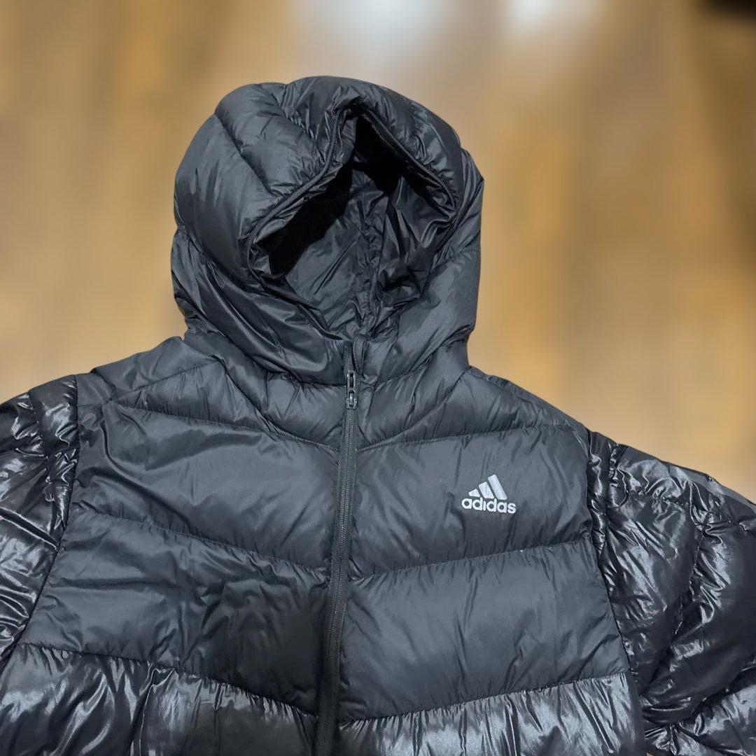 タイムセール致します✴︎美品✴︎adidas Lサイズ　フード付き 黒 ベンチコート