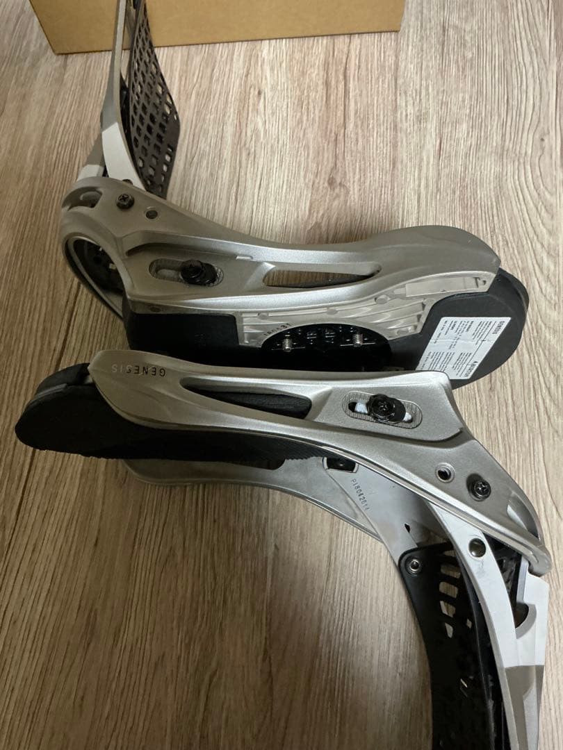 BURTON Genesis re:flex ビンディング　M ベース