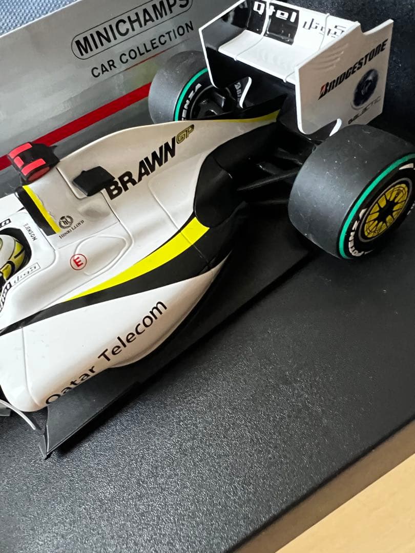 美品 1/18 モデファイモデル ジェンソン・バトン ブラウン GP 2009年