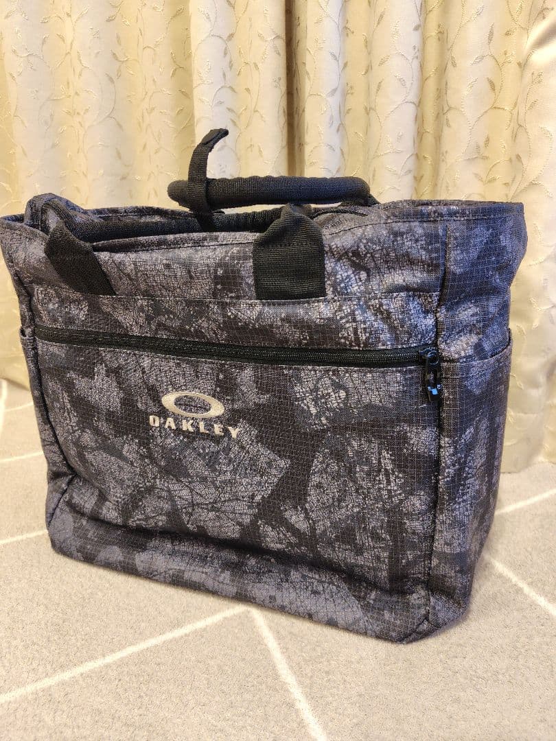OAKLEY オークリー トートバッグ（41Ｌ）