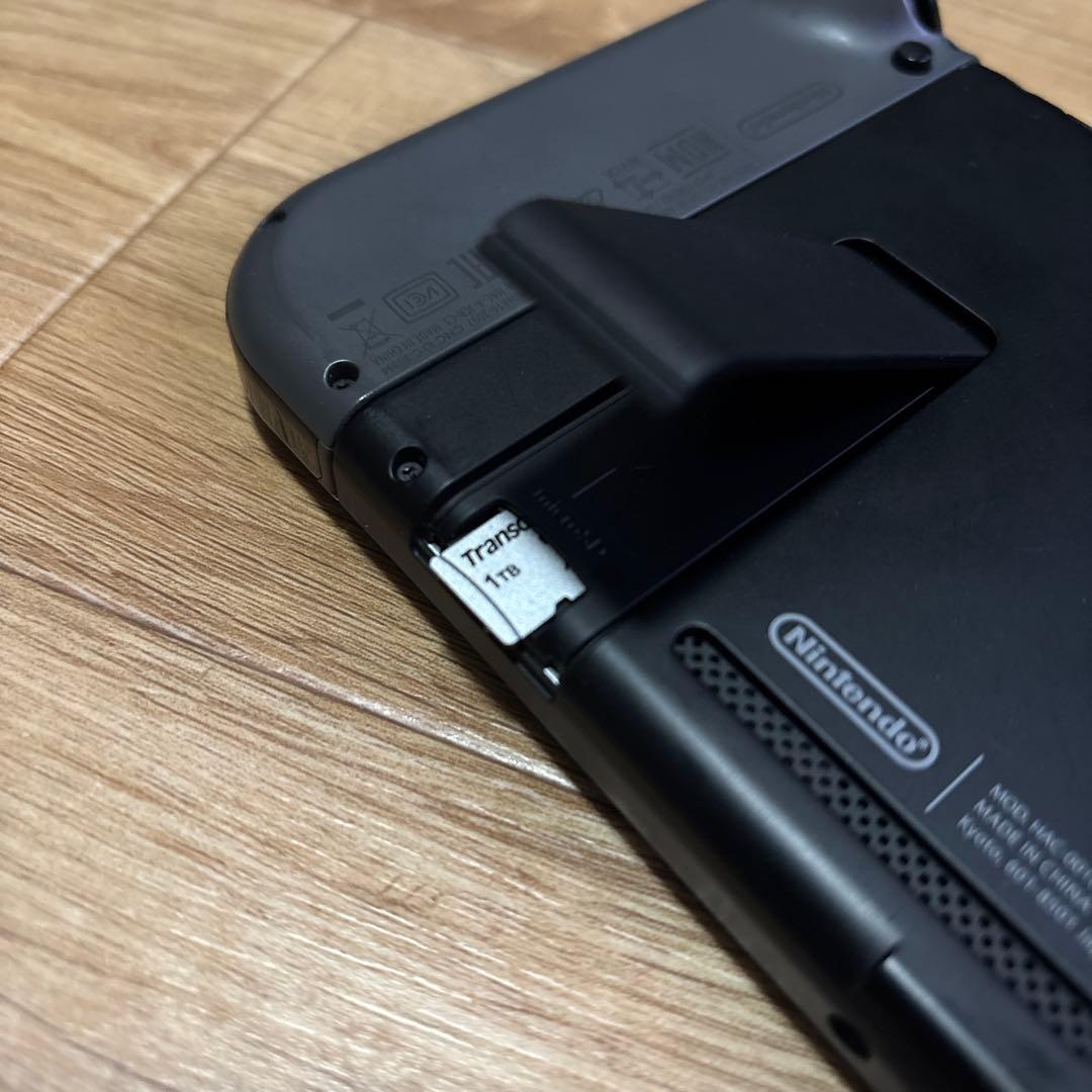 Nintendo Switch本体（microSDカード付き）