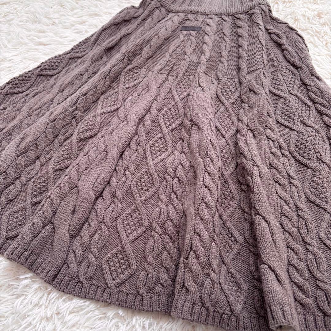 バーバリー ブルーレーベル ケーブルニット ポンチョ 胡桃ボタン ブラウン 38