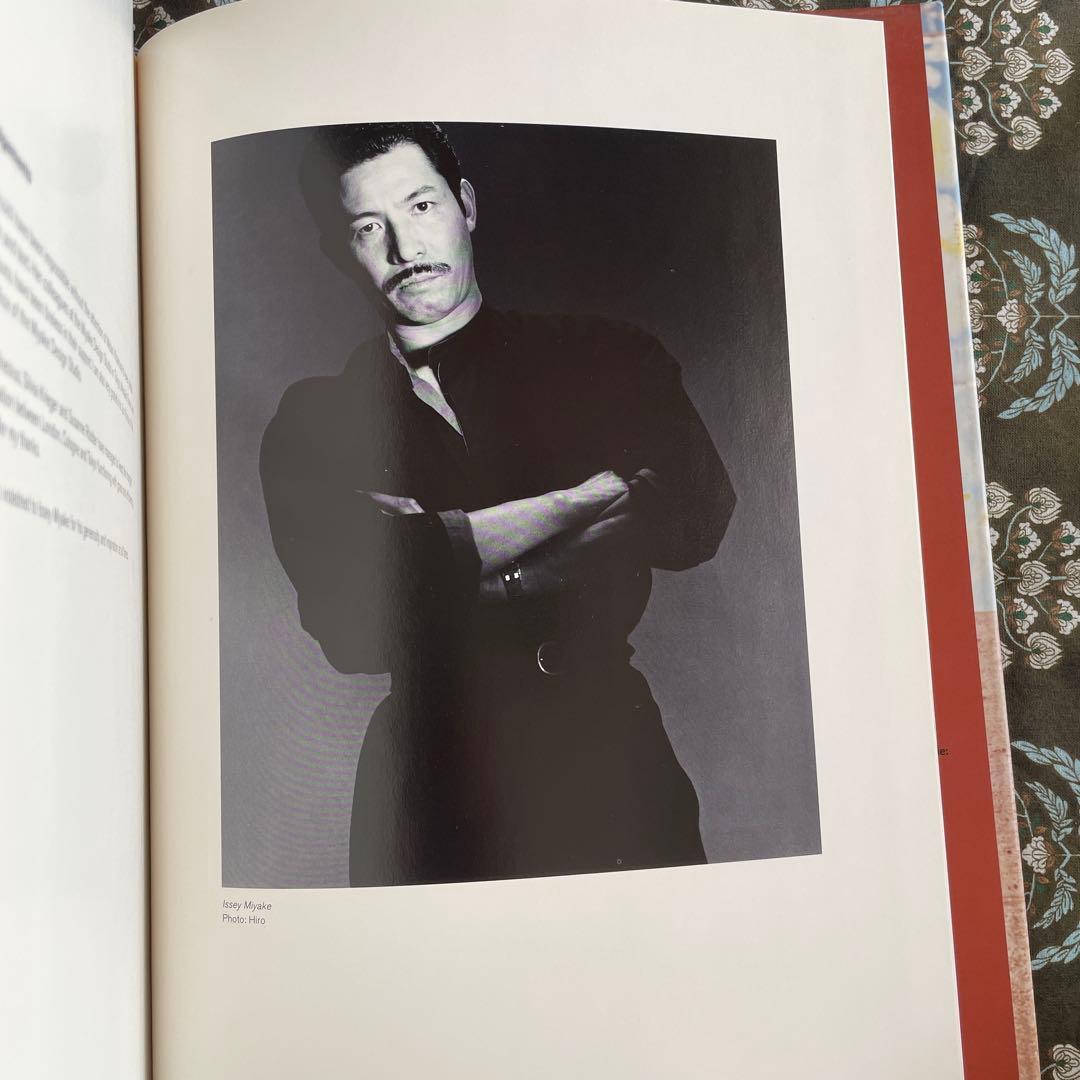 希少本 イッセイミヤケ ISSEY MIYAKE 写真集 TASCHEN