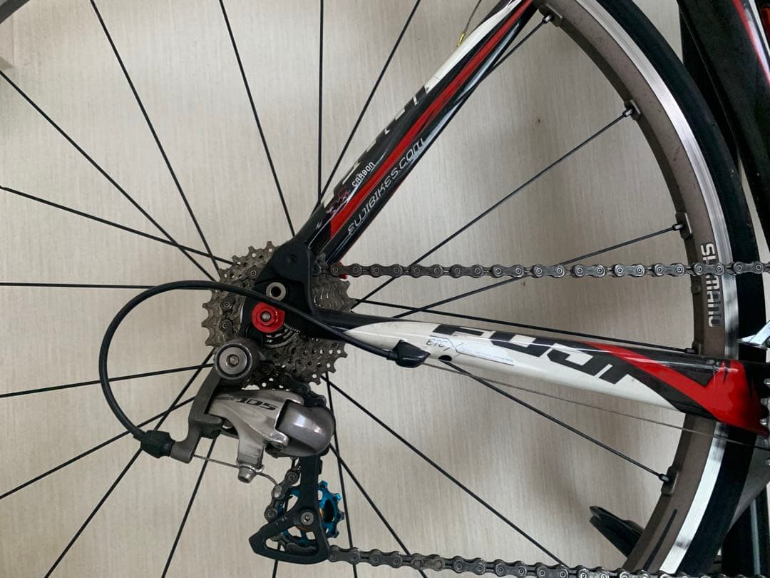 FUJIロードバイク カーボンフレーム　ヒルクライム