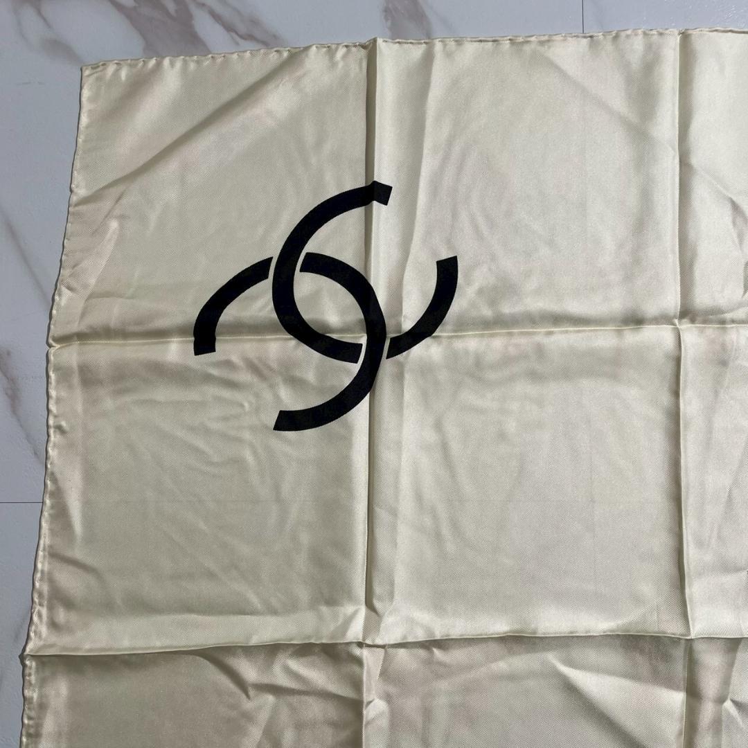 激レア美品！CHANEL シャネル ココマーク スカーフ ホワイト