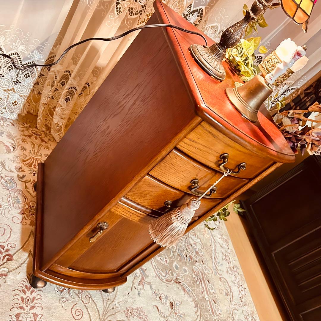 天然木　チェスト　キャビネット　キャスター付き　アンティーク　新品タッセル1本