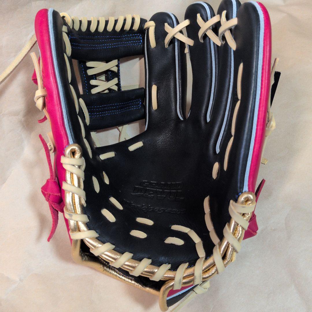 ワールドペガサス:一般大人用:軟式用グラブ:右投げ:サイズ8:黒赤