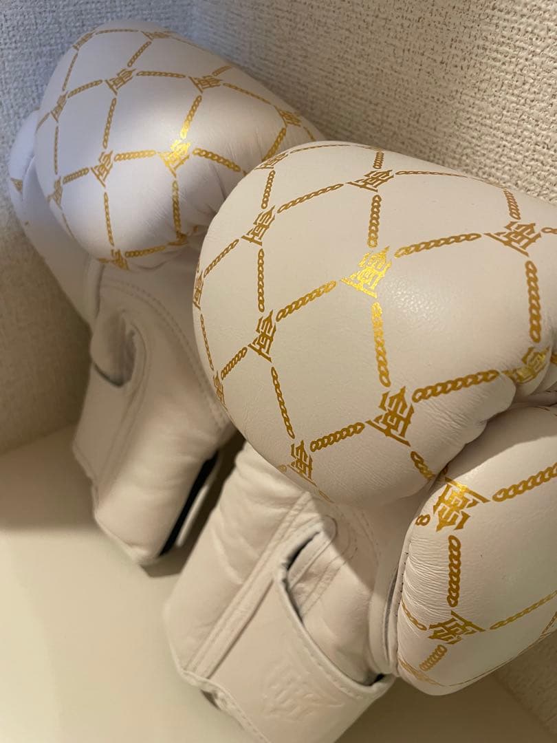 美品 TOP KING 12オンス ムエタイ キックボクシング