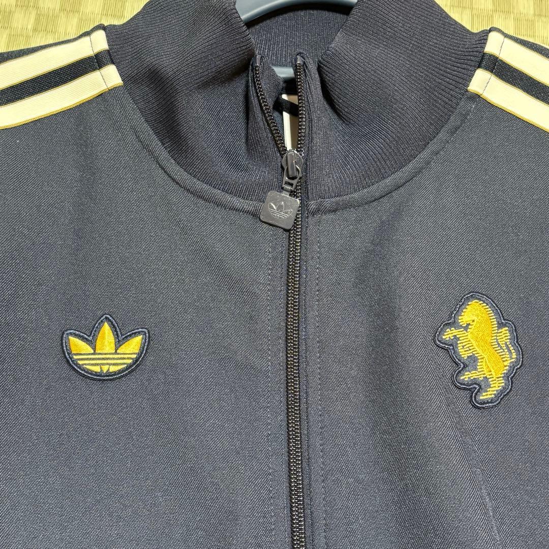 アディダスオリジナルス　ユベントス トラックトップ