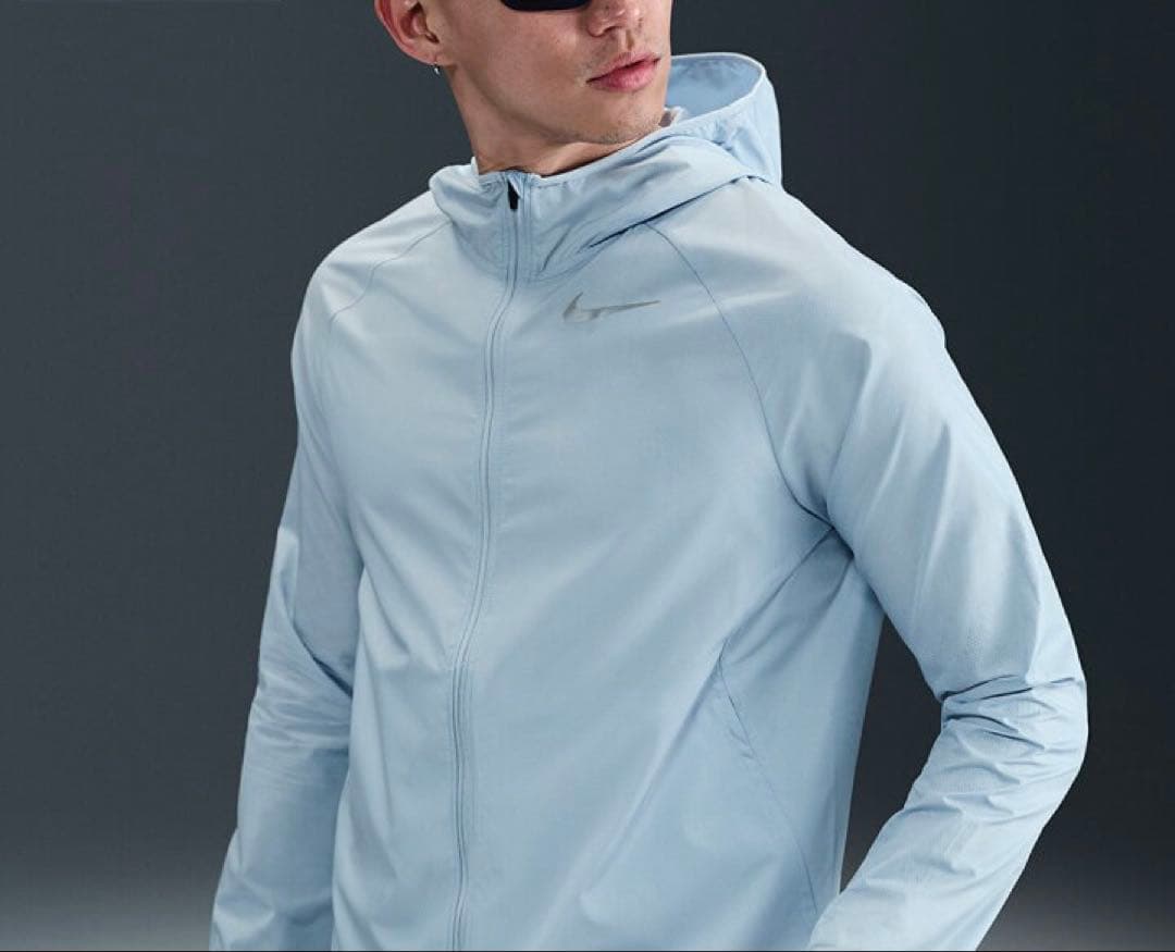 新品　ナイキ エッセンシャル メンズ フーデッド ランニングジャケット　撥水