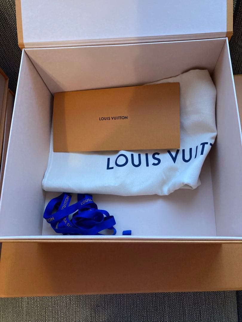 ルイビトン　ショップバッグ、空箱　15個2023.2024.2025年