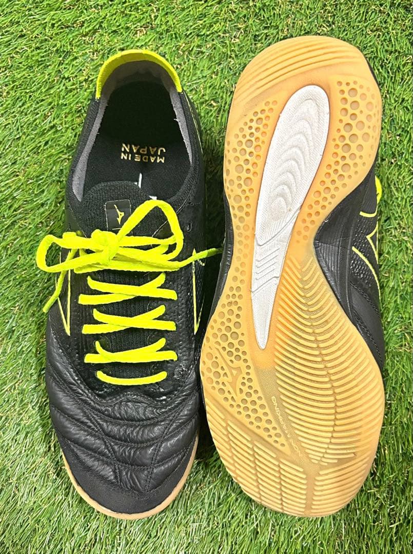 生産終了MIZUNOモレリアNEO SALA β ジャパン イン 25.5センチ