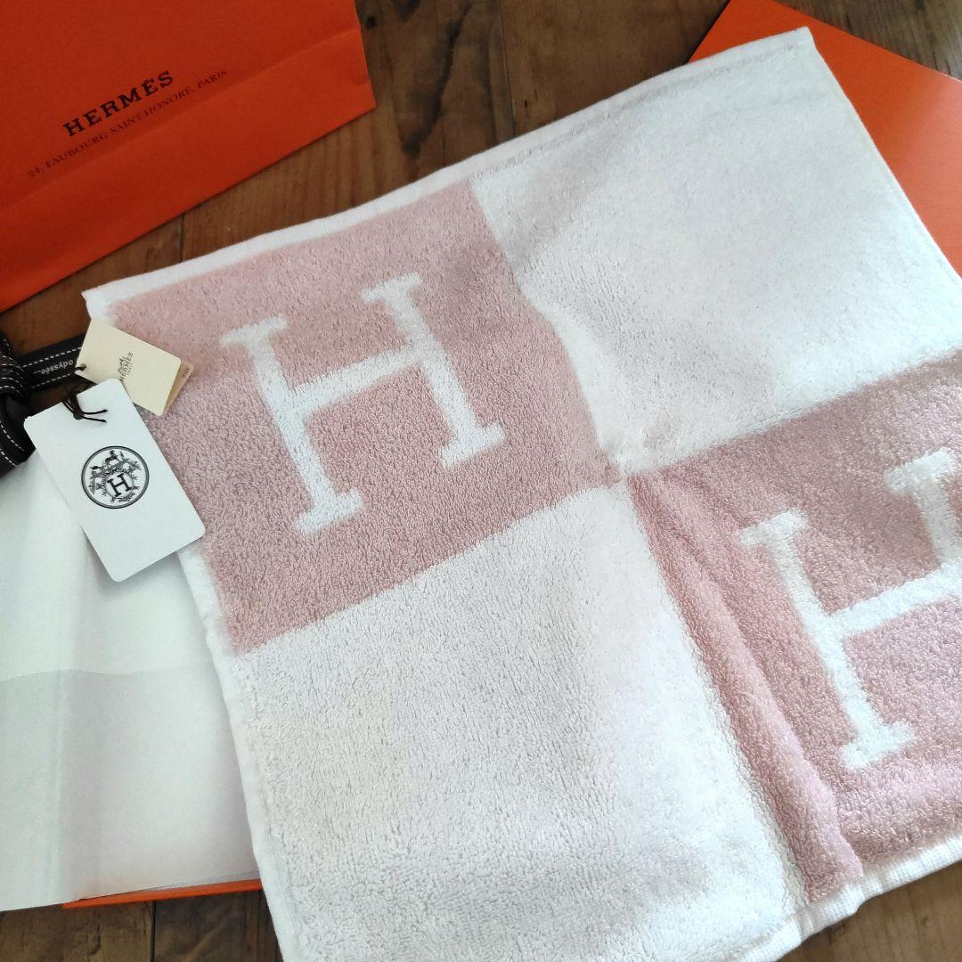 ゆなな様 新品 HERMES カレタオル Hロゴ ピンク