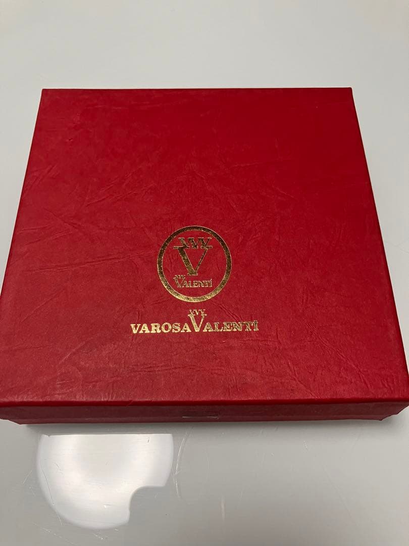 Lily。 高級家具　バロッサバレンティ　小皿　小物入れ