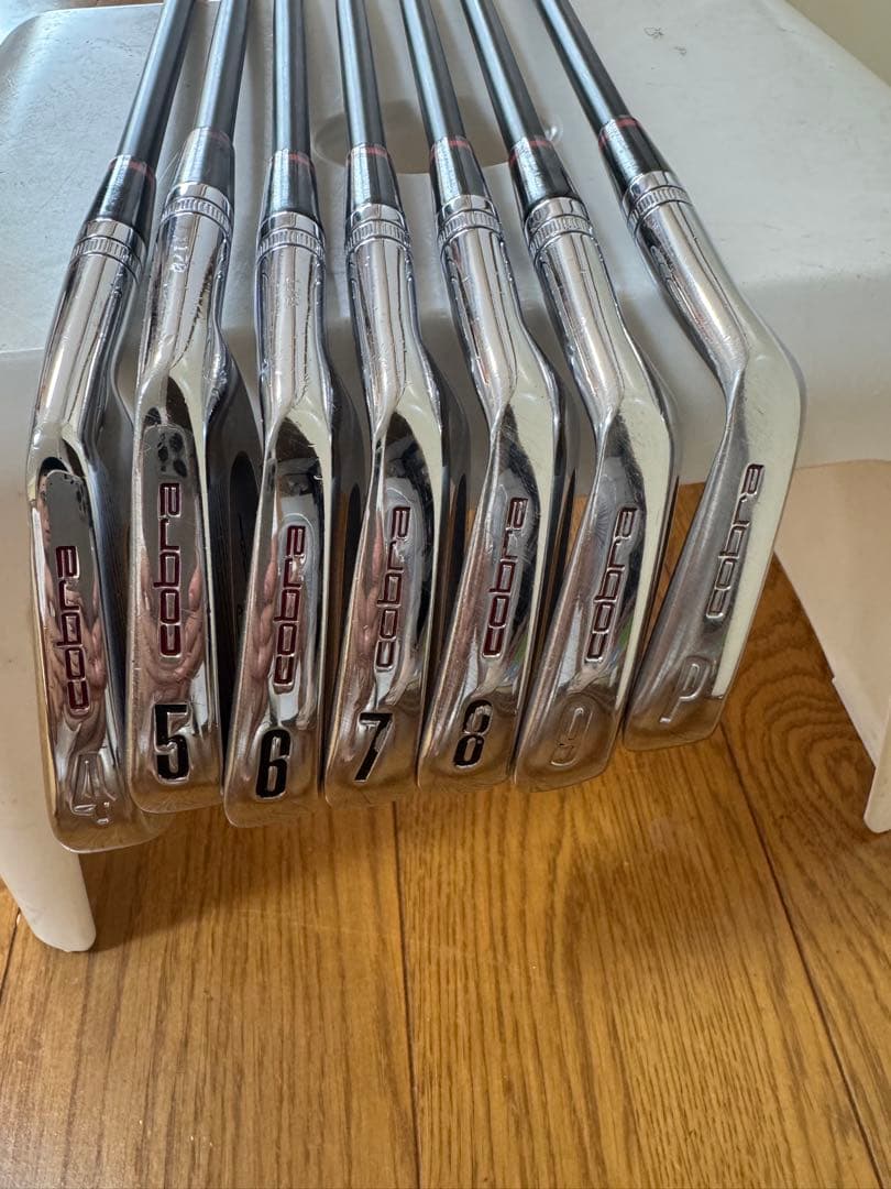 【希少】コブラ　アイアン7本　グレッグノーマン　シグネチャー　マッスルバック