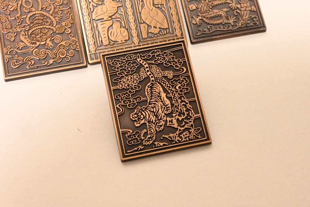 ブローチバッジ 、セットすべて7枚