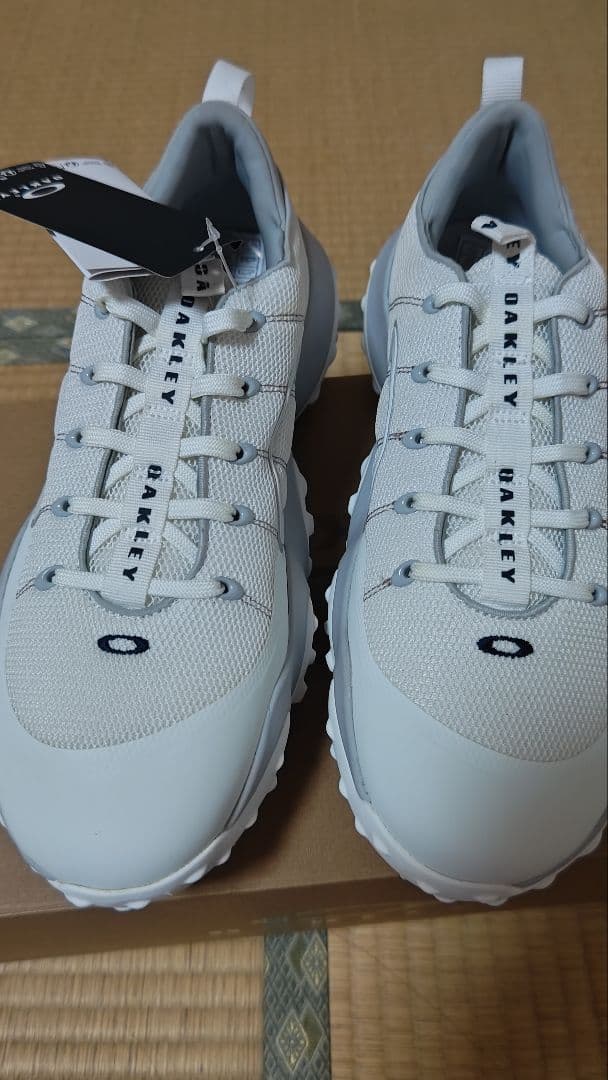 29cm オークリー OAKLEY EDGE FLEX WHITE