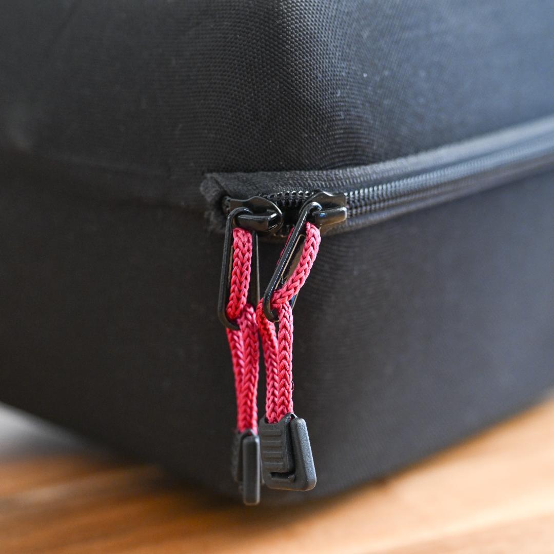  peak ランタン 収納ケース付き　数回使用・倉庫保管・動作未確認