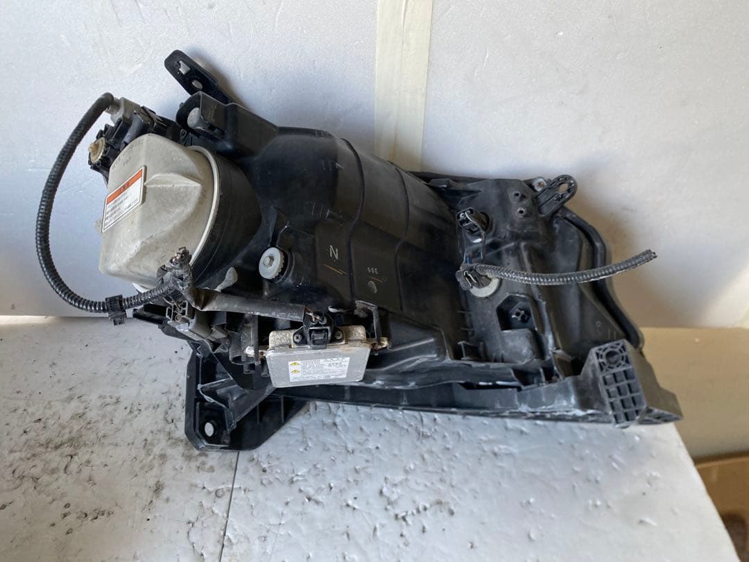 ホンダ フリード / フリードスパイク GB3 / GB4純正HIDヘッドライト