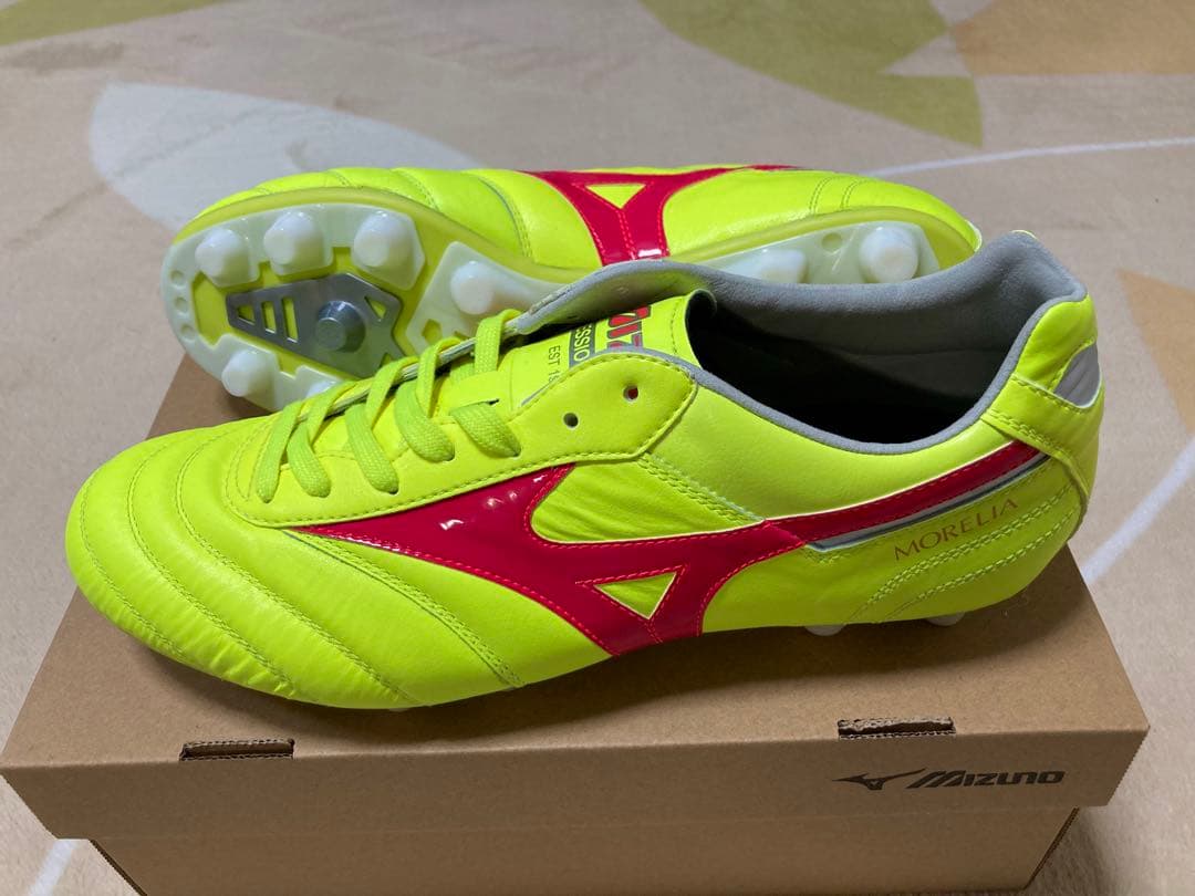 日本未発売！新品 ミズノ モレリア2 エリート 25cm