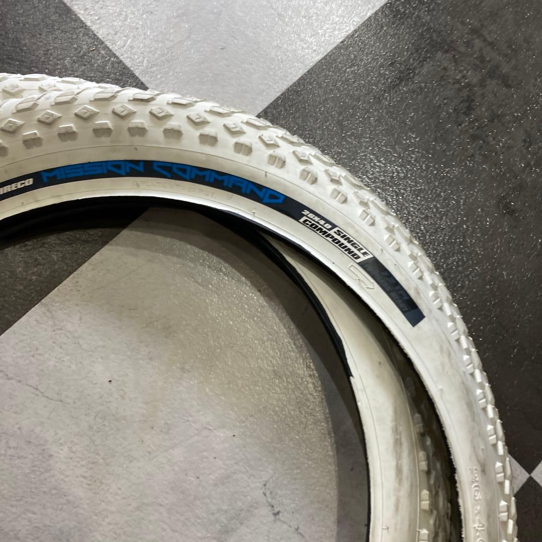 【新品】VEE TIRE ミッションコマンド_26×4.0_ホワイト×2本セット