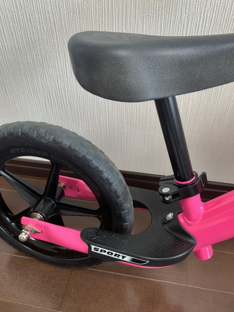 ストライダー：スポーツモデル：ピンク