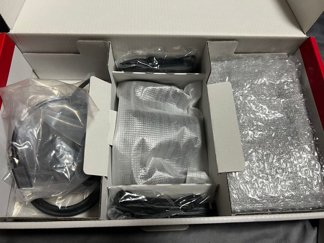 Nintendo Switch 本体＋周辺機器 後期型