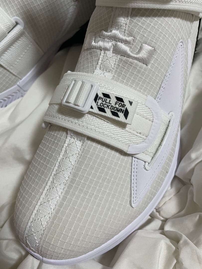 レブロンソルジャー13 /LEBRON SOLDIER XIII SFG EP