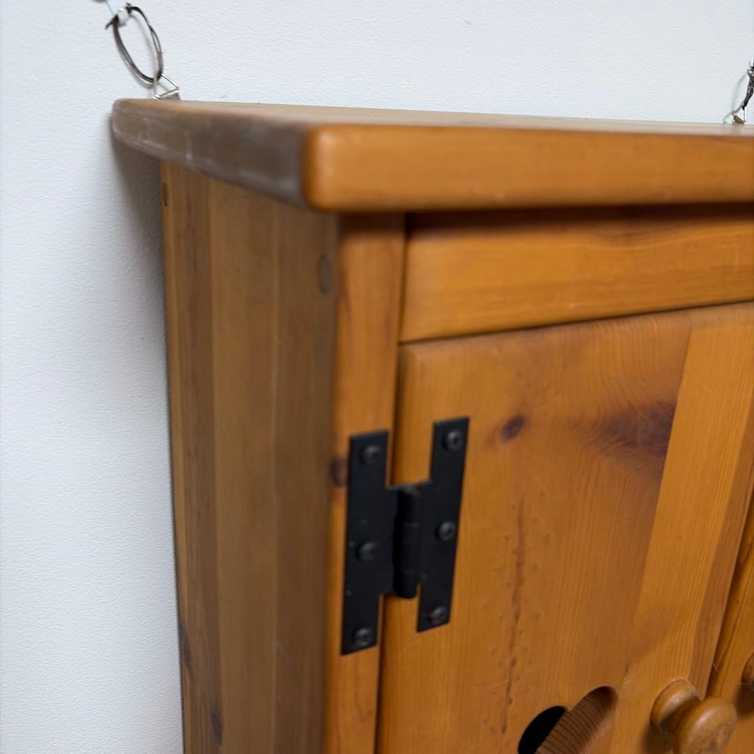 木製カントリー風収納キャビネット　お値打ち品‼️