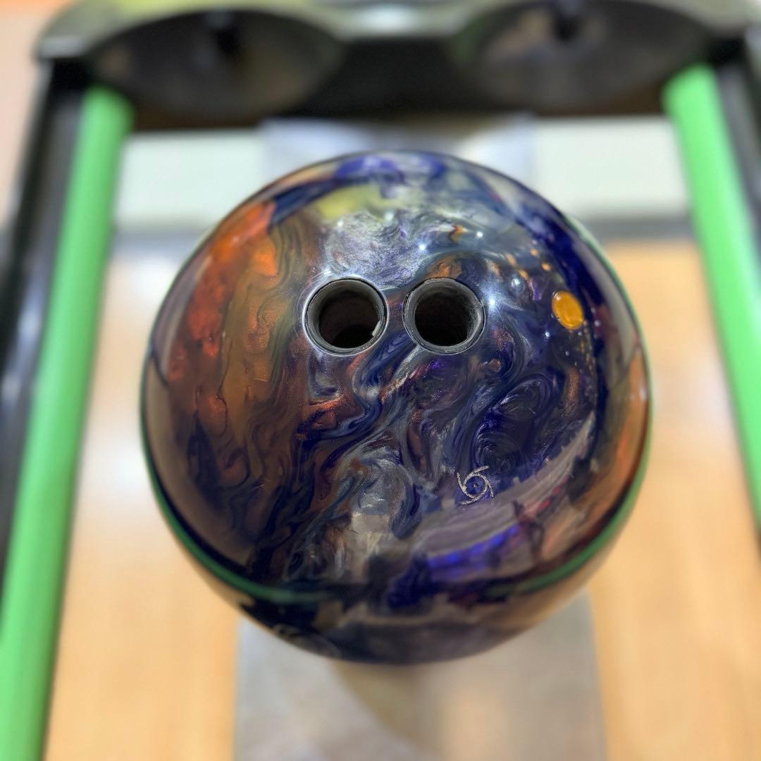 イクイノックス storm ストーム ボウリング