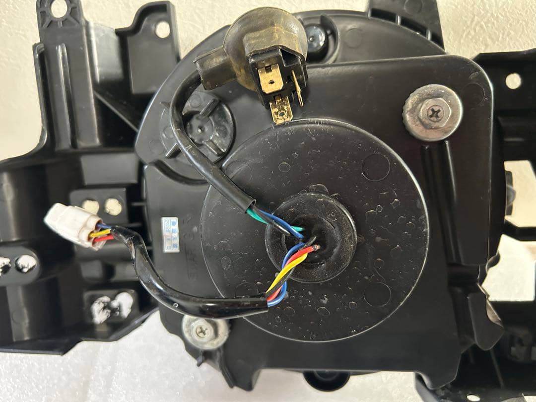 【ジャンク品】FJクルーザー ヘッドライト